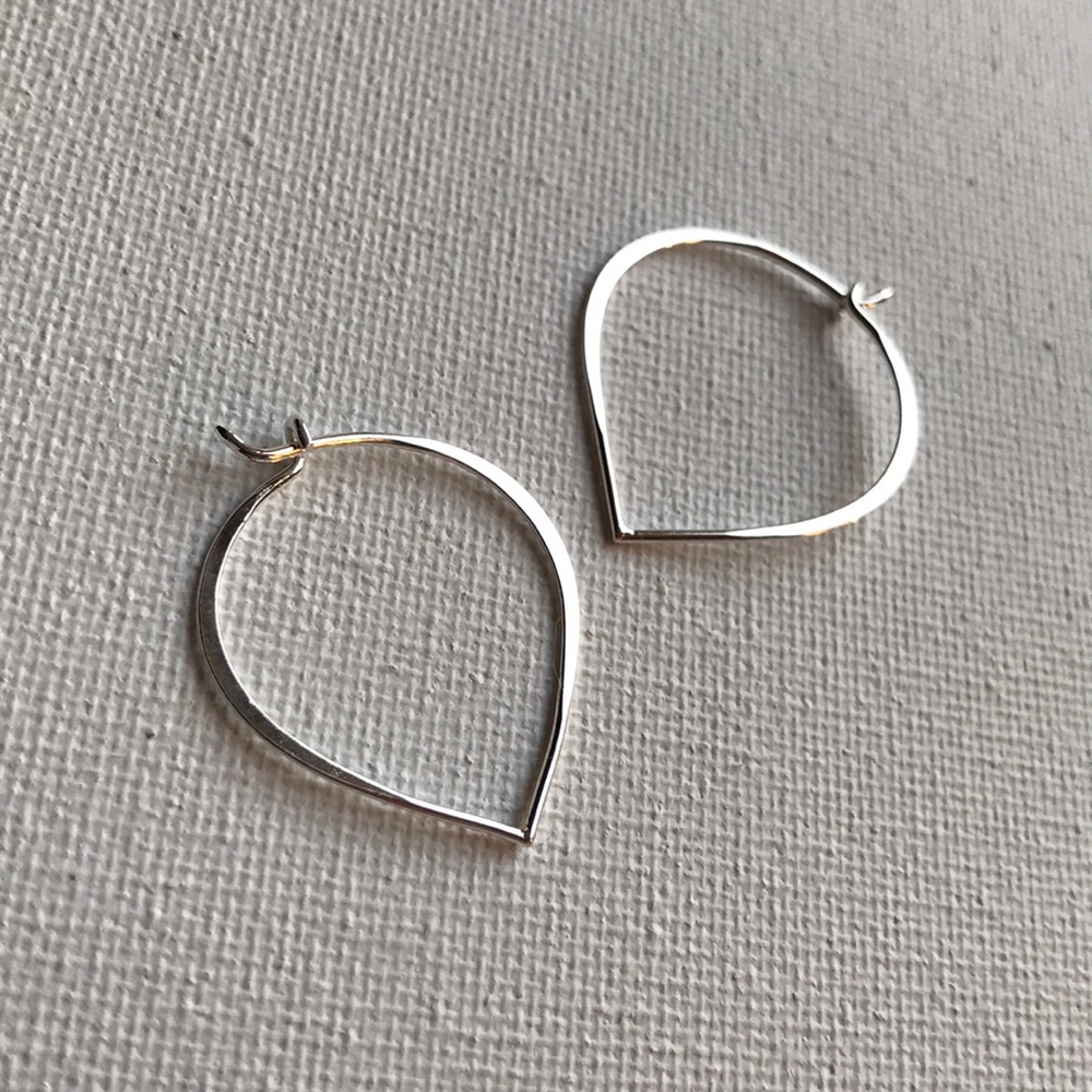 NEW Sterling Silver Lotus Hoop Earrings - Picture 1 of 6
